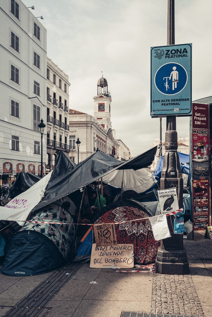 Manifestantes durante la protesta por la vivienda en Madrid del 2 de octubre de 2026